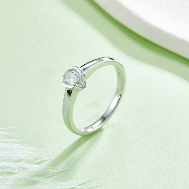Pear-shaped Moissanite Set With Top-quality Moissanite Luxury And Fashionable Light Luxury Jewelry Silver Ring S925 Silver Electroplated With Platinum