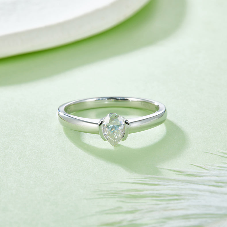 Pear-shaped Moissanite Set With Top-quality Moissanite Luxury And Fashionable Light Luxury Jewelry Silver Ring S925 Silver Electroplated With Platinum
