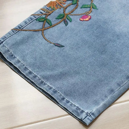 Artistic retro Heavy industry Embroidered Denim Wide leg Pants Spring Summer 2025 New Women's Loose waist Casual Nine Fen Jeans