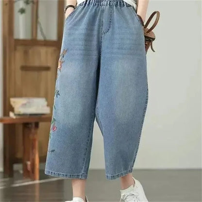 Artistic retro Heavy industry Embroidered Denim Wide leg Pants Spring Summer 2025 New Women's Loose waist Casual Nine Fen Jeans