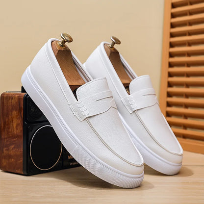 Casual Slip-On Men's Bean Oes Spring 2026 New Sle Comfortable Leather Sneakers Breathable Round Toe Flat Heel PU Lined