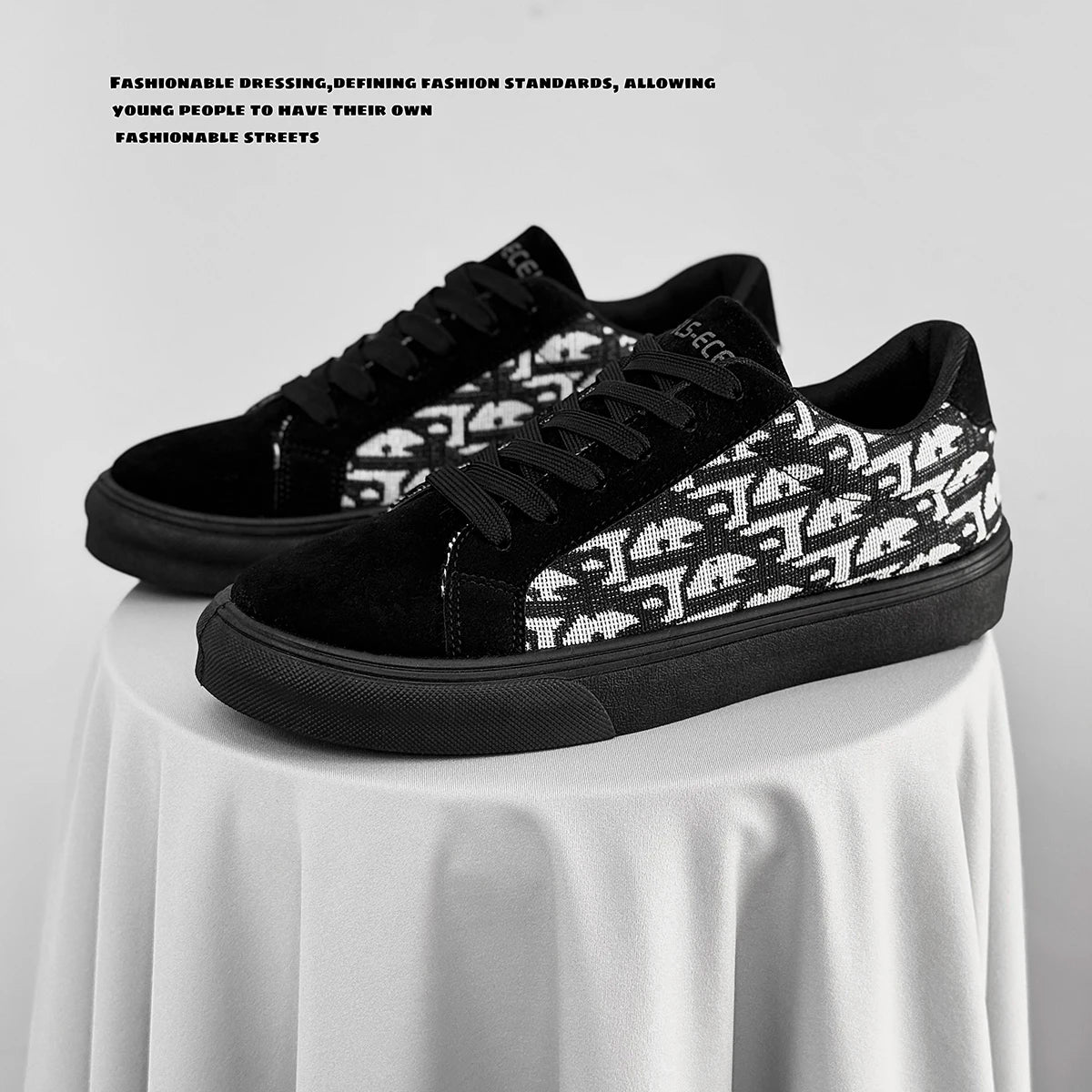 Skateboard Shoes Men Canvas Sneakers Casual Breathable Walking Shoes Lightweight Flat Shoes for Men Street Trend Sport Shoe