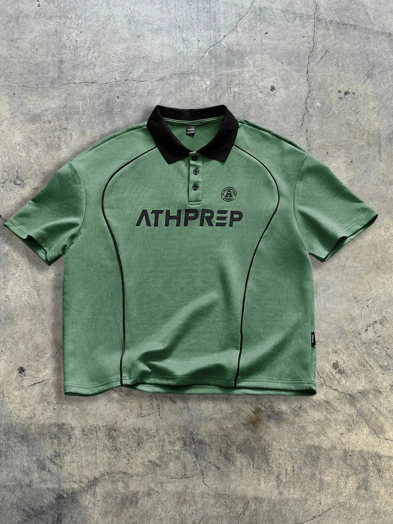 The new men's short-sleeved POLO shirt for summer 2025 is casual fashionable and soft with 3D letter pattern printing