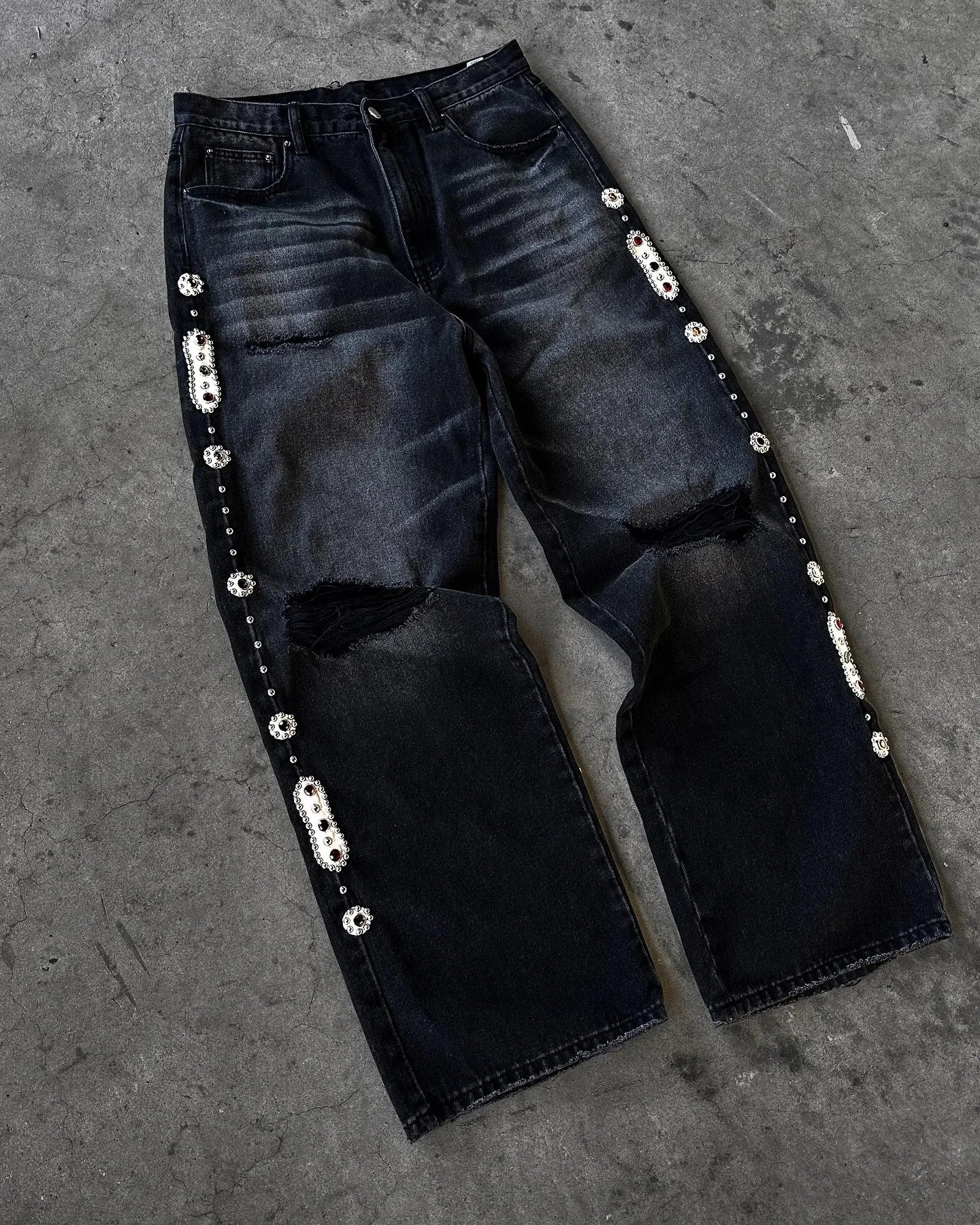 Vintage Cherry Blossom Black Knight Embroidery Jeans Y2k Retro Baggy Straight Denim Pants Blue Wash Jean Men Clothing Streetwear
