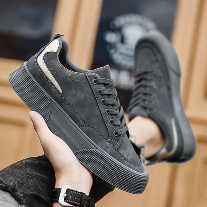 Men's casual sports shoes flat sole design low-top lace style soft soles comfortable and non-skid suitable for daily wear