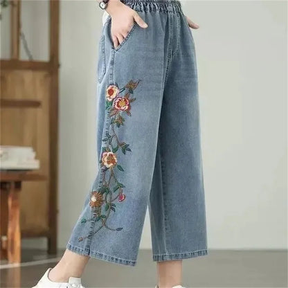 Artistic retro Heavy industry Embroidered Denim Wide leg Pants Spring Summer 2025 New Women's Loose waist Casual Nine Fen Jeans