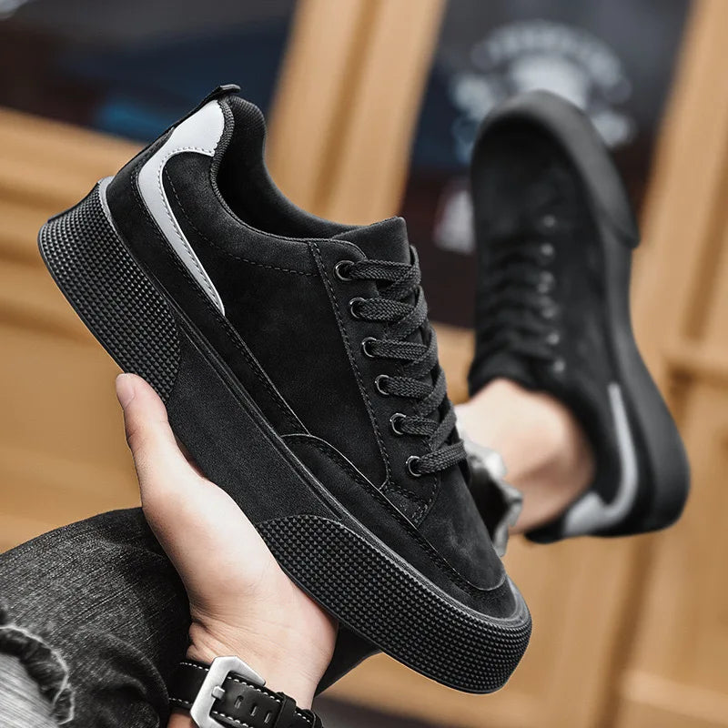 Men's casual sports shoes flat sole design low-top lace style soft soles comfortable and non-skid suitable for daily wear